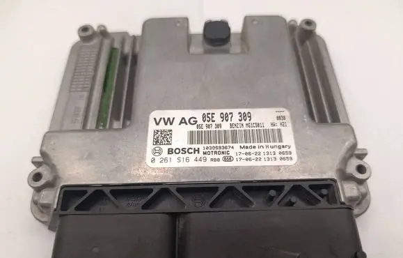 Audi A3 S3 8V Engine control unit/module 05E907309 0261S16449