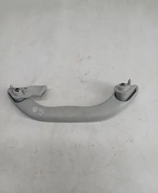Volkswagen PASSAT B5.5 Rear interior roof grab handle 3B0857608