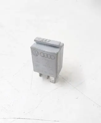 Volkswagen Golf V Other relay 1K0951253