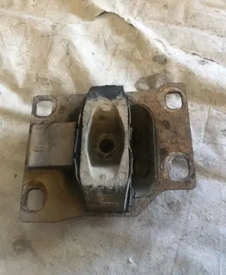 Ford Connect Engine mount bracket 98AB7M121 350T029