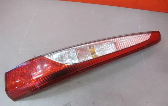 Mitsubishi Lancer Rear/tail lights 22087508