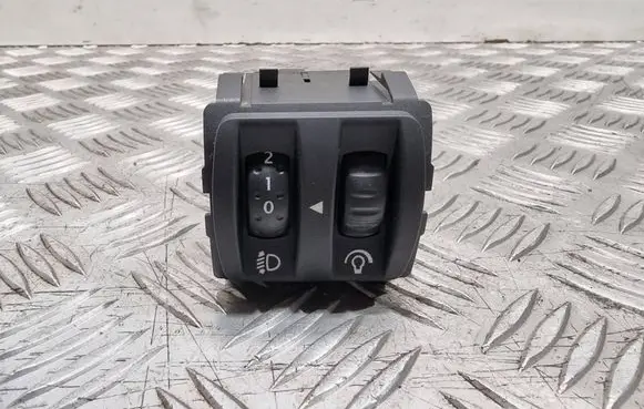 Renault Twingo II Headlight level height control switch 42000