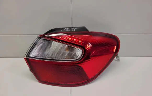 Hyundai i10 Rear/tail lights 92402-K7000