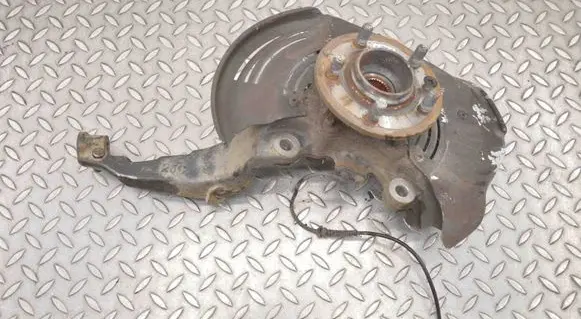 Front wheel hub