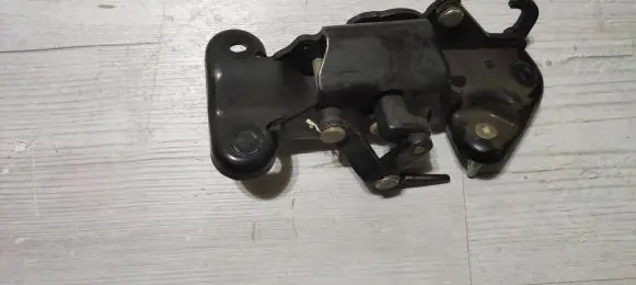 Audi TT TTS Mk2 Convertible roof hinge 