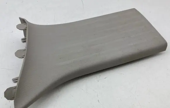Chrysler Pacifica Rear sill trim cover 5SP27PD2AF 5SP27TRMAF 2101140