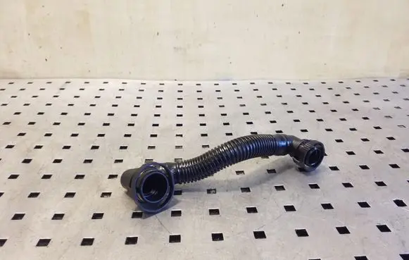 Audi Q7 4L Breather/breather pipe/hose 059103221AL