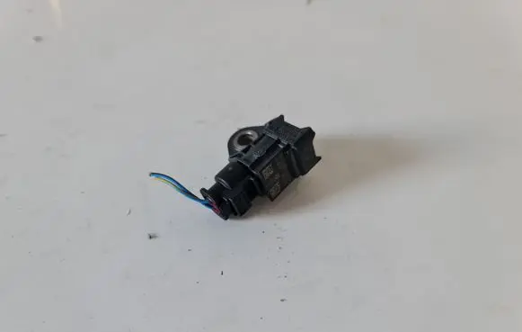 BMW 5 G30 G31 Airbag deployment crash/impact sensor 9341546