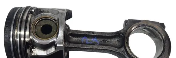 Hyundai Terracan Piston with connecting rod