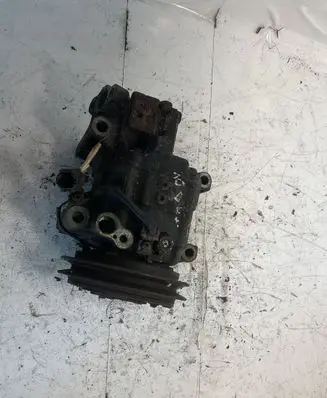 Nissan X-Trail T30 Air conditioning (A/C) compressor (pump)