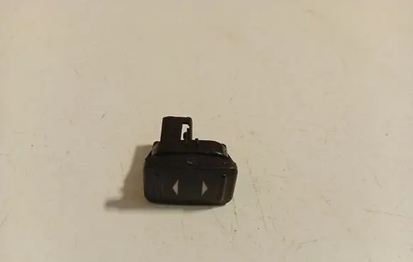 Ford Mondeo Mk III Electric window control switch 05122007
