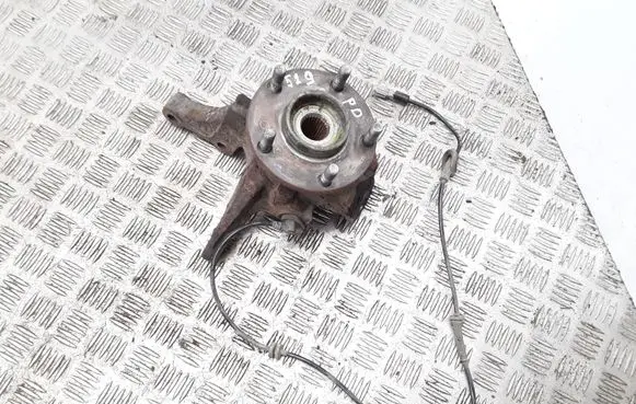 Nissan Almera Tino Front wheel hub spindle knuckle