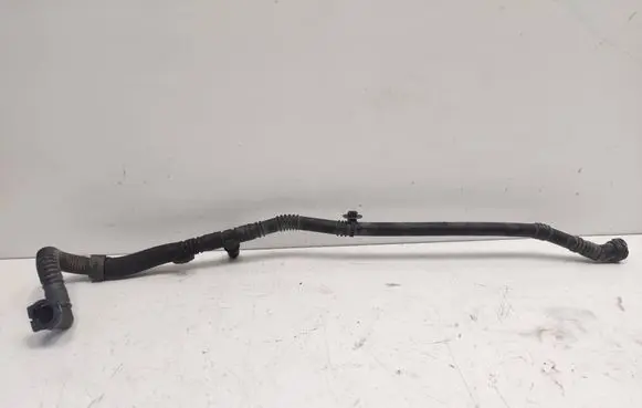 Peugeot 508 RXH Hybrid/electric vehicle battery cooling hoses/tubes 9672600380
