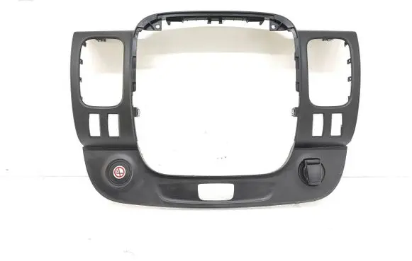 Radio/GPS head unit trim