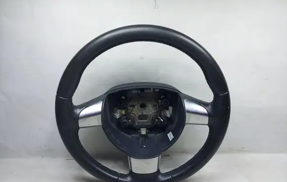 Ford Focus Steering wheel 4M513600E-KASACJA 4M51-3600-E