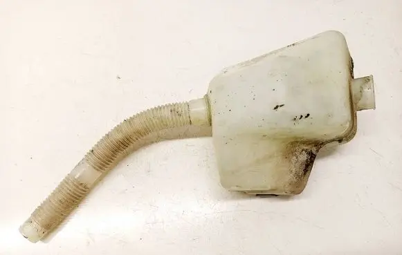 Ford Focus Windshield washer fluid reservoir/tank 3M5117618AD