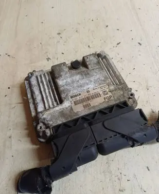 Saab 9-3 Ver2 Engine control unit/module 0281012247 1039S07138 55558457