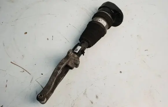 BMW 6 G32 Gran Turismo Air suspension front shock absorber 13981113 77666670503 18B1152V0369