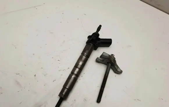 Fuel injector
