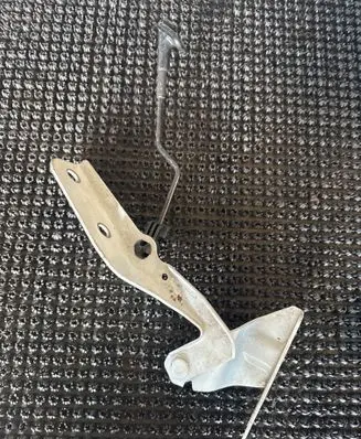 Volkswagen Up Engine bonnet/hood hinges 1S0823301