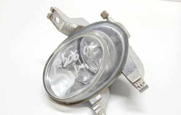 Peugeot 206 Front fog light 9635076080 67742321 15270374382