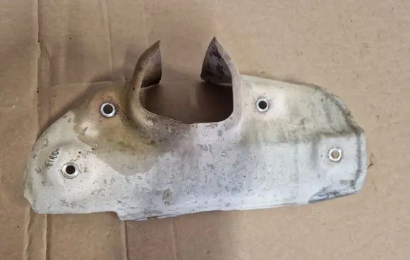 Mitsubishi L200 Exhaust heat shield 1555A153