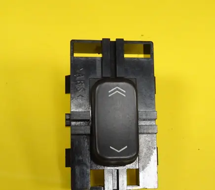 Cadillac CTS Electric window control switch 25750264