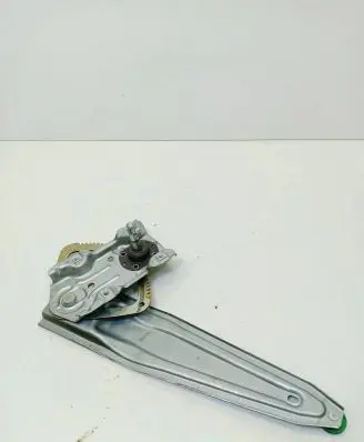 Toyota Yaris Rear door manual window regulator 