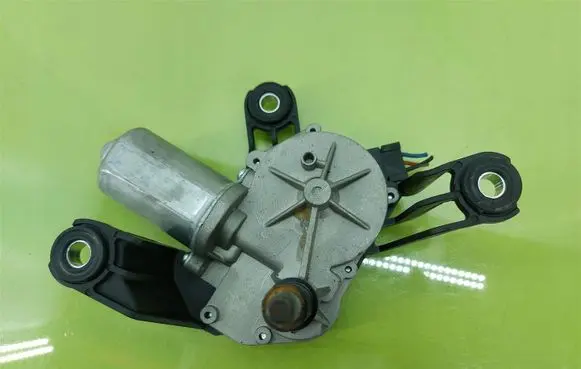 Opel Astra H Rear window wiper motor