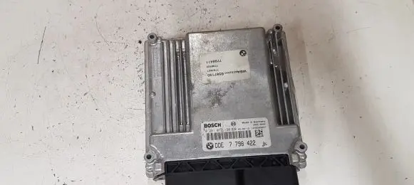 BMW 5 E60 E61 Engine control unit/module 0281012190 7798422