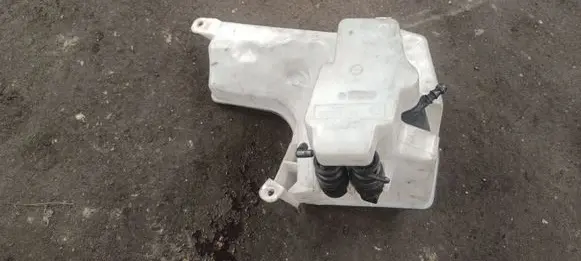 BMW X5 E53 Windshield washer fluid reservoir/tank 61678252738