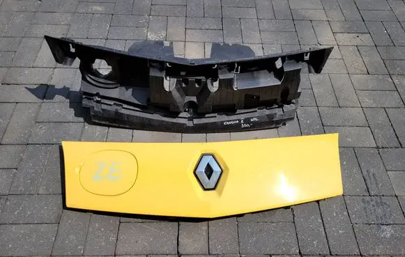 Renault Kangoo II Front grill 8200916740