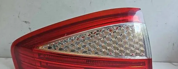 Ford Mondeo Mk III Rear/tail lights 7S7113405A