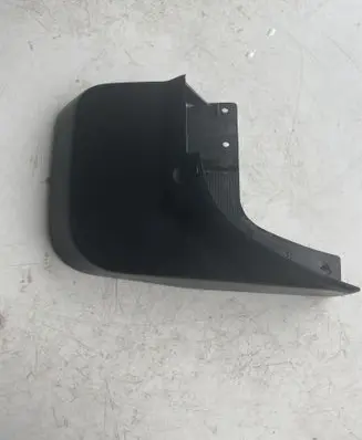 Mitsubishi L200 Rear mudguard MN117452