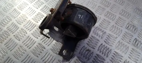 Ford Mondeo MK I Engine mount bracket 97BB7M124AA 97BB-7M124-AA