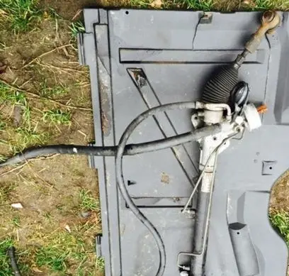 Volkswagen PASSAT B5 Steering rack 8D1422065J