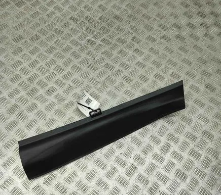 Volvo XC60 Rear seat side bottom trim 31425701