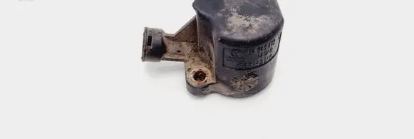 Volkswagen PASSAT B4 Other gearbox part 02A945413C