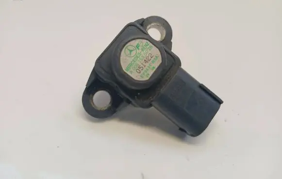 Mercedes-Benz C W204 Air pressure sensor A0051535028 051422