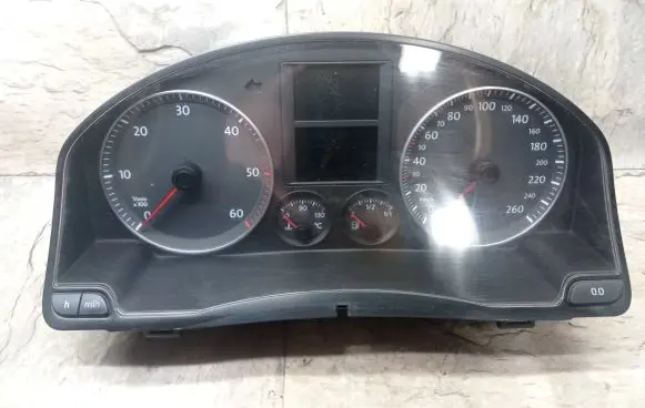 Volkswagen Golf V Speedometer (instrument cluster) 1K0920851P