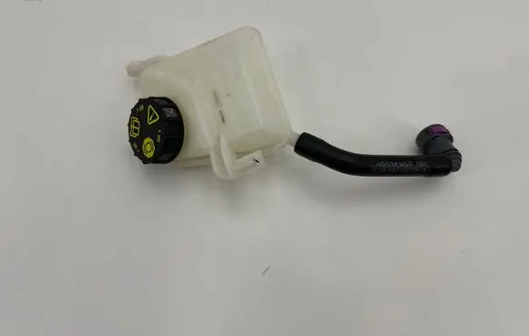 Ford Kuga III Brake fluid reservoir JX612N147AC BZ02C 031122