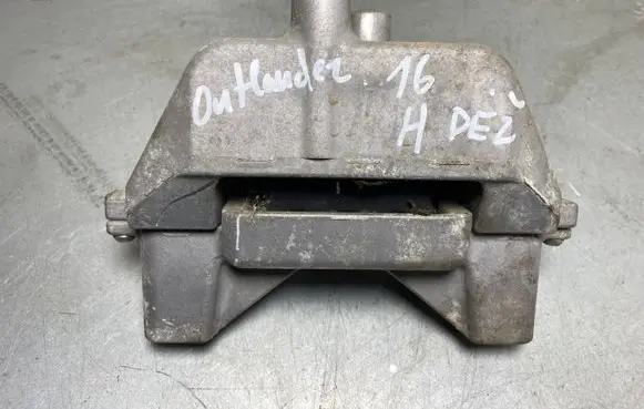 Mitsubishi Outlander Gearbox mount