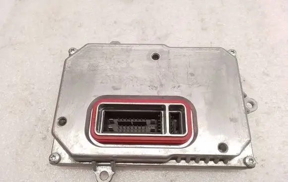 Mercedes-Benz S W221 Headlight ballast module Xenon A2218200285 B316000166