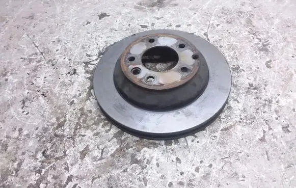 Volkswagen Touareg I Rear brake disc