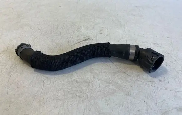 Mercedes-Benz GLB X247 Engine coolant pipe/hose A2475010700