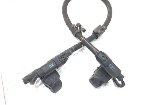 Mercedes-Benz C AMG W203 Windshield washer spray nozzle 