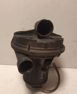 Volkswagen Golf V Secondary air pump 06A959253B