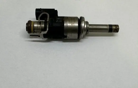 Porsche Macan (95B) Fuel injector 94611012830 94611012831 94611012832
