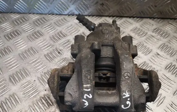 Mercedes-Benz E W211 Rear brake caliper 0024202583 A0024202583