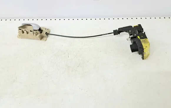 Volvo S80 Front door lock